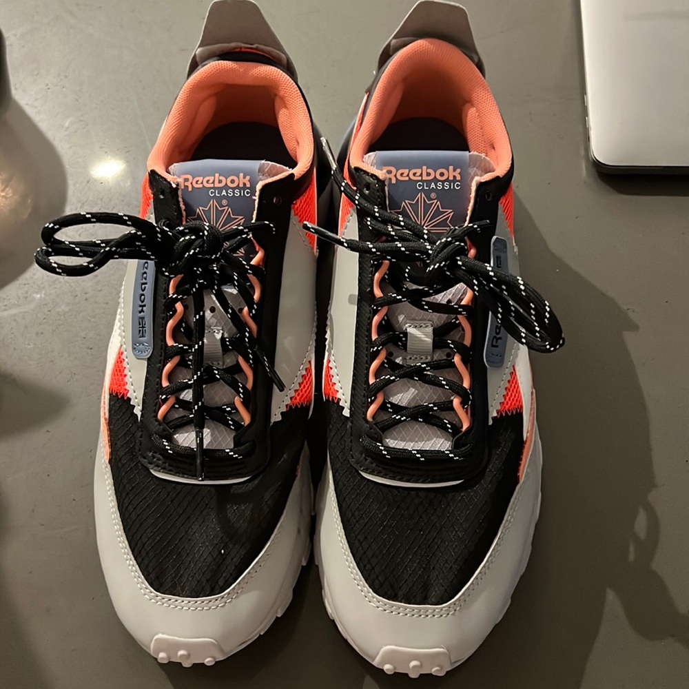 Reebok CL Legacy Twisted Peach